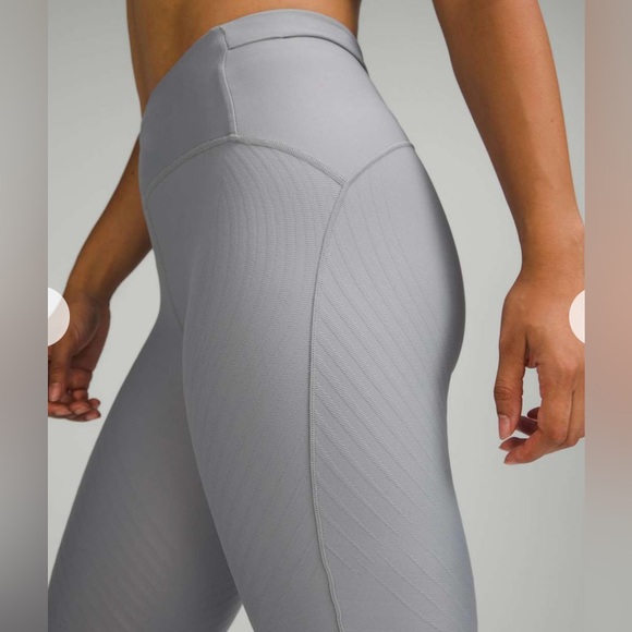 Lululemon Senseknit high rise running tights 28” - Picture 3 of 11